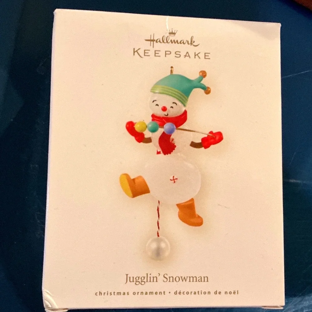 Hallmark Keepsake Jugglin' Snowman Christmas‎ Ornament Dated 2008 NIB